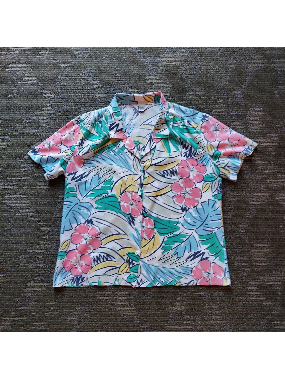 Cricket Lane Women’s Multicolor Floral Button Front Collared Shirt M